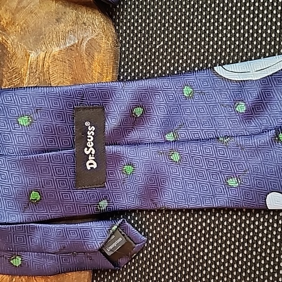Dr Seuss Tie - Picture 3 of 4